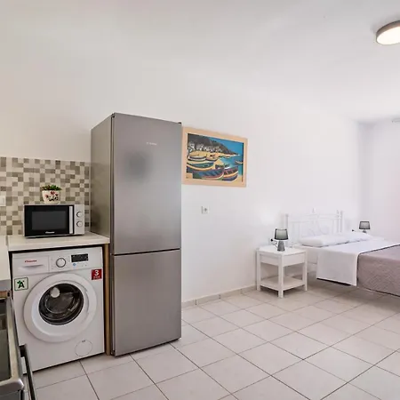 Azure Seaside Apts Magnisia