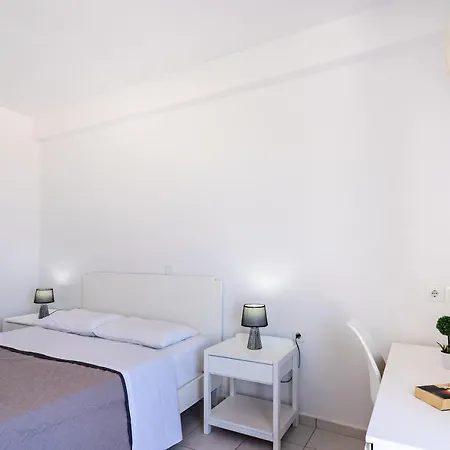 Apartment Azure Seaside Apts Magnisia