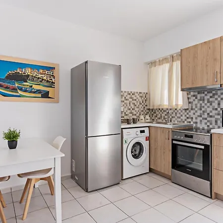 Azure Seaside Apts Lägenhet Magnisía
