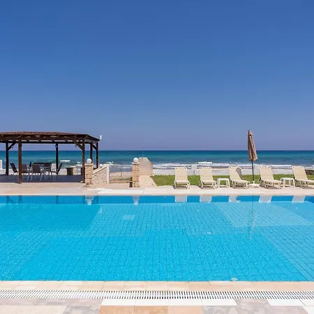 דירה Azure Seaside Apts *