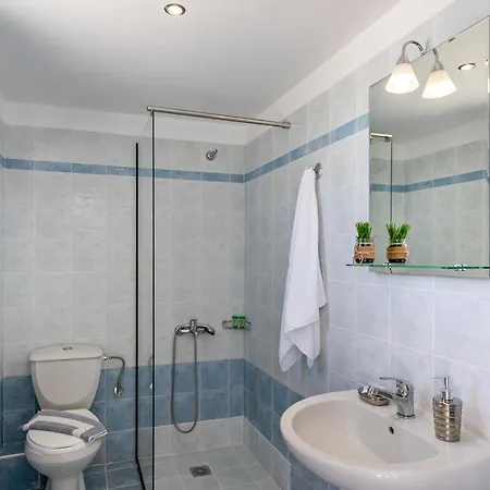 דירה Azure Seaside Apts *